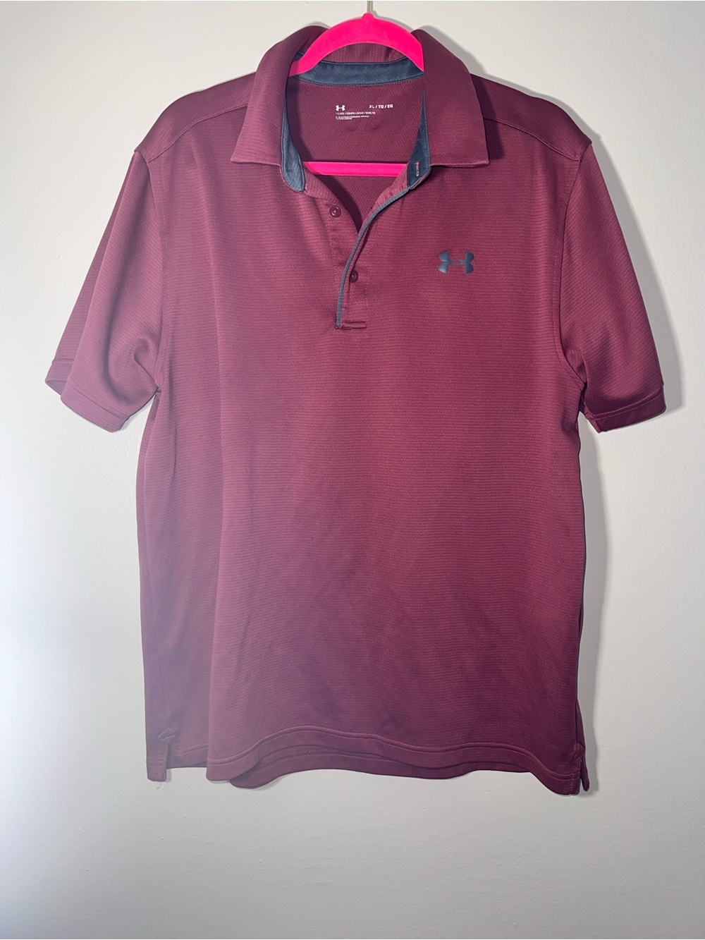 Under Armour Men’s Maroon Polo Shirt with Contrast Trim
